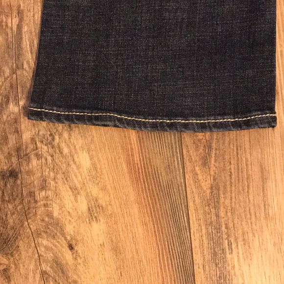 NWOT Distressed jeans - Picture 5 of 10